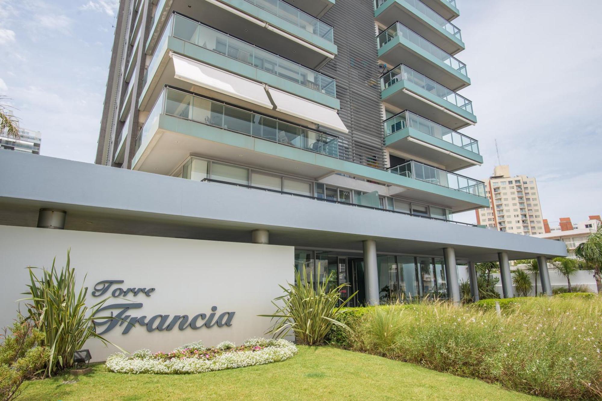 דירות פונטה דל אסטה Torre Francia מראה חיצוני תמונה
